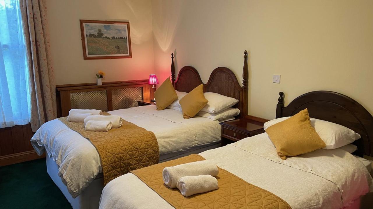 Crown Hotel Downham Market Buitenkant foto