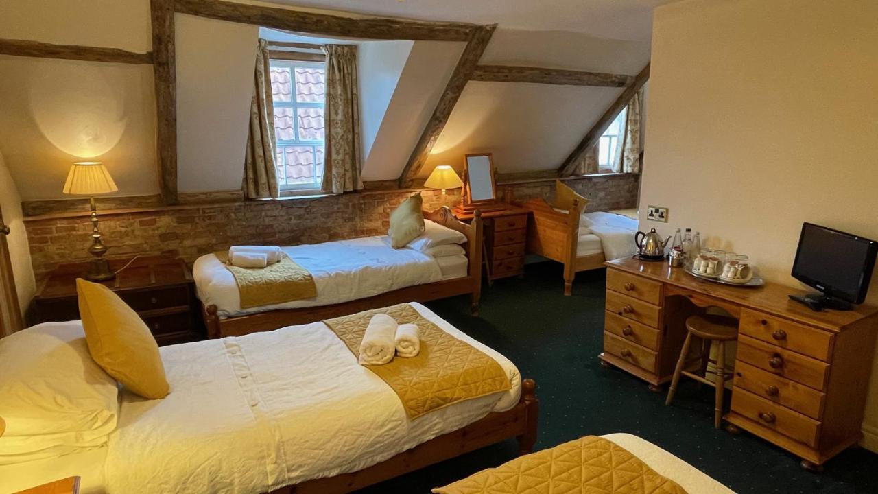 Crown Hotel Downham Market Buitenkant foto
