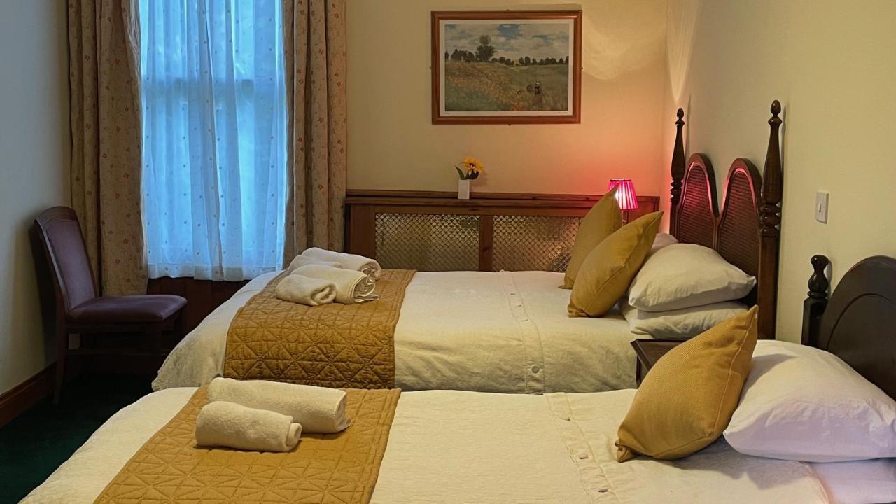 Crown Hotel Downham Market Buitenkant foto
