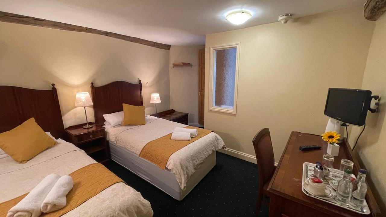 Crown Hotel Downham Market Buitenkant foto