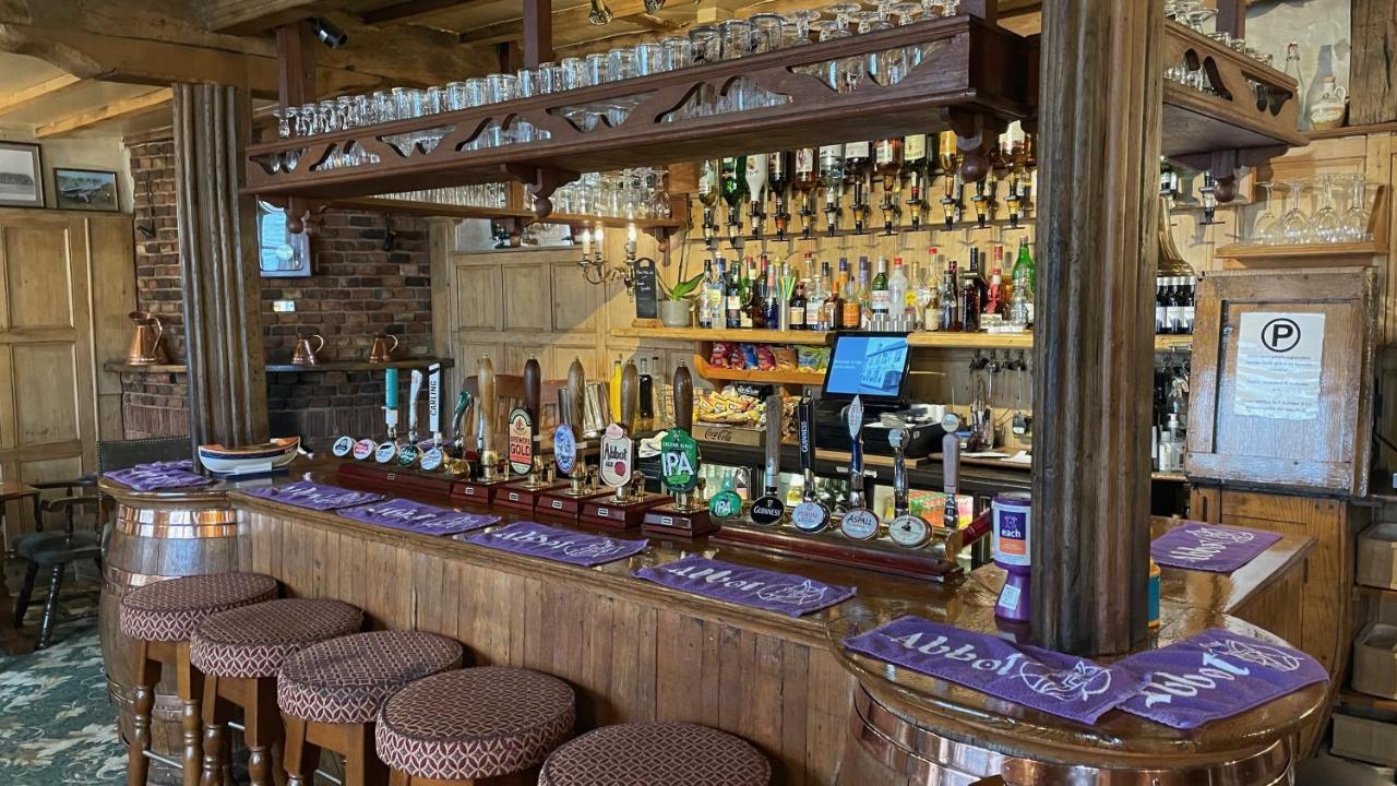 Crown Hotel Downham Market Buitenkant foto